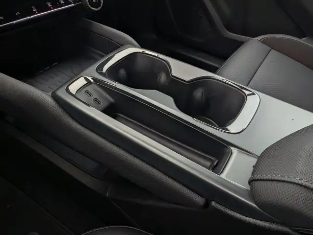 2026 Chevrolet Equinox EV RS- Panoramic Sunroof - Wireless - Photo 24