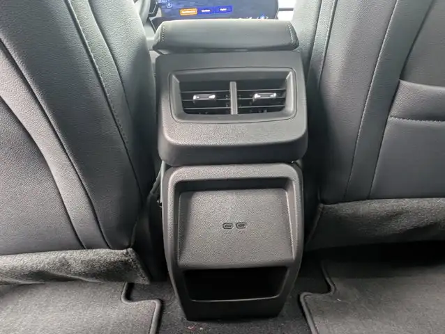 2026 Chevrolet Equinox EV RS- Panoramic Sunroof - Wireless - Photo 31