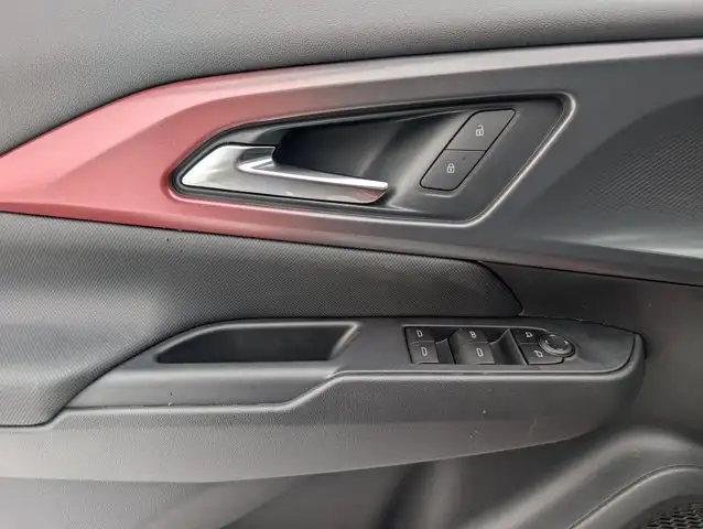 2026 Chevrolet Equinox EV RS- Panoramic Sunroof - Wireless - Photo 32