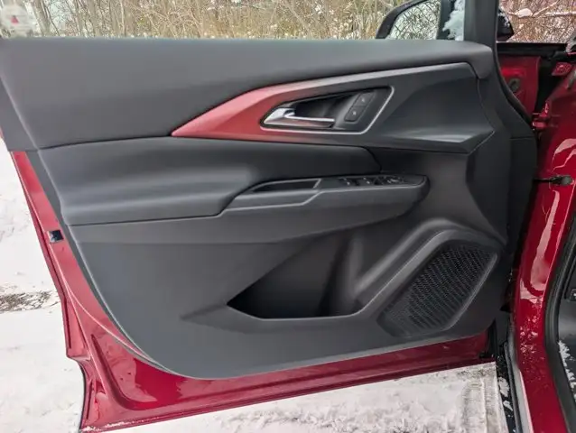 2026 Chevrolet Equinox EV RS- Panoramic Sunroof - Wireless - Photo 33