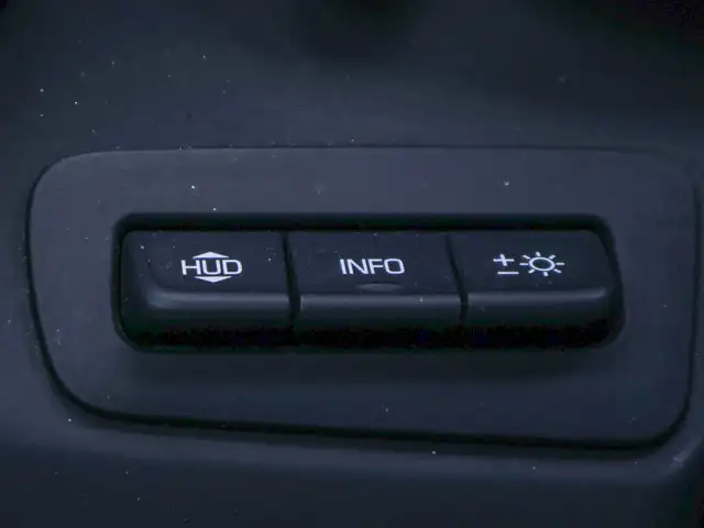 2017 Chevrolet Camaro 2SS- 6.2L V8 - Dual Performance Exhaust - Photo 14