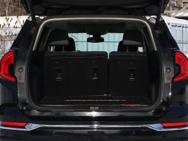 2024 GMC Terrain Denali- Pano Roof - Heated Vented Seats - Photo 15