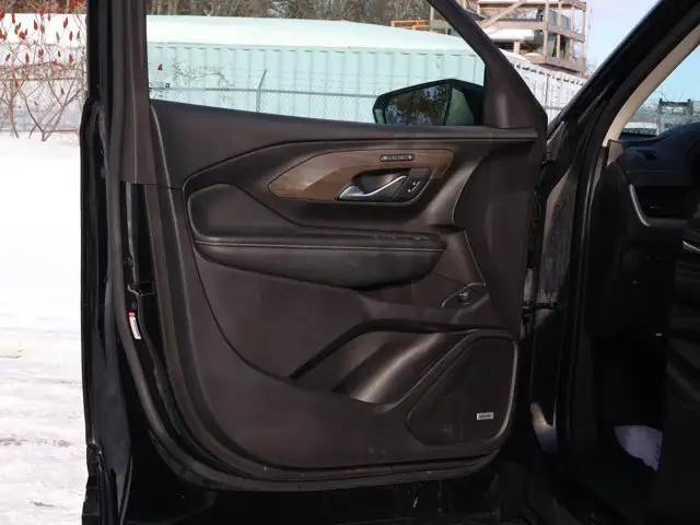 2024 GMC Terrain Denali- Pano Roof - Heated Vented Seats - Photo 18