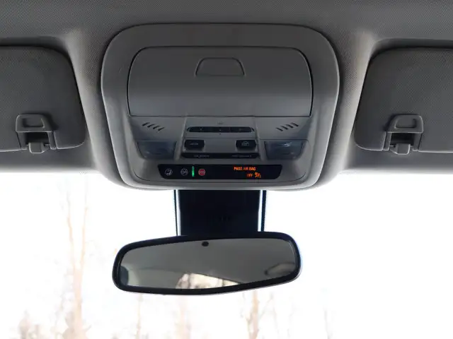 2024 GMC Terrain Denali- Pano Roof - Heated Vented Seats - Photo 46