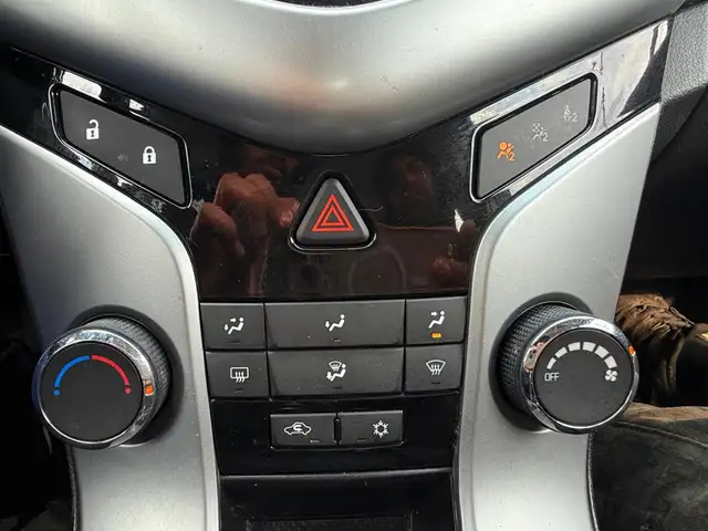 2013 Chevrolet Cruze 1LT Auto 4dr Sedan Automatic - Photo 12