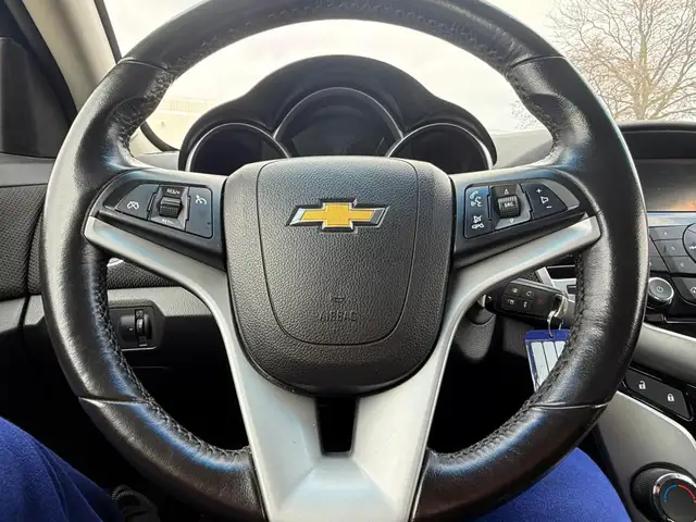 2013 Chevrolet Cruze 1LT Auto 4dr Sedan Automatic - Photo 13