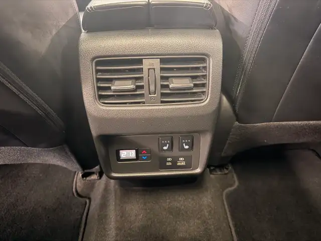 2021 Nissan Rogue AWD Platinum - Photo 13