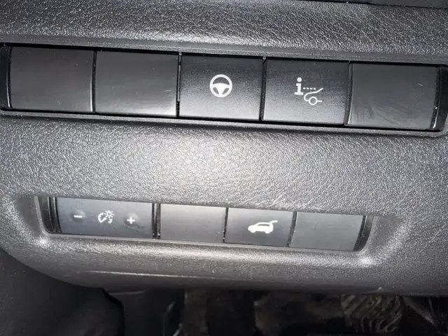 2021 Nissan Rogue AWD Platinum - Photo 23