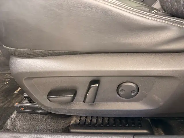 2021 Nissan Rogue AWD Platinum - Photo 26