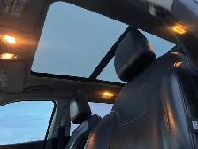 2018 Jeep Compass TRAILHAWK | CLEAN CARFAX | 4X4 | PANO ROOF | B - Photo 12