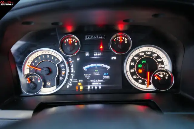 2017 Ram 1500 4X4 Quad Cab 140.5' Laramie | HEMI | CERTIFIED - Photo 21