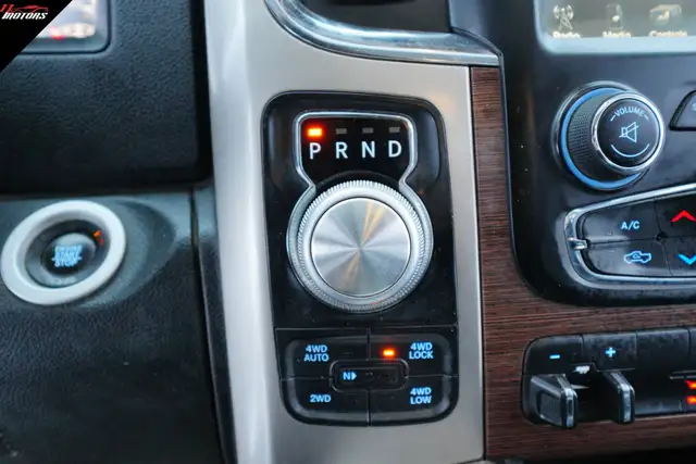 2017 Ram 1500 4X4 Quad Cab 140.5' Laramie | HEMI | CERTIFIED - Photo 23