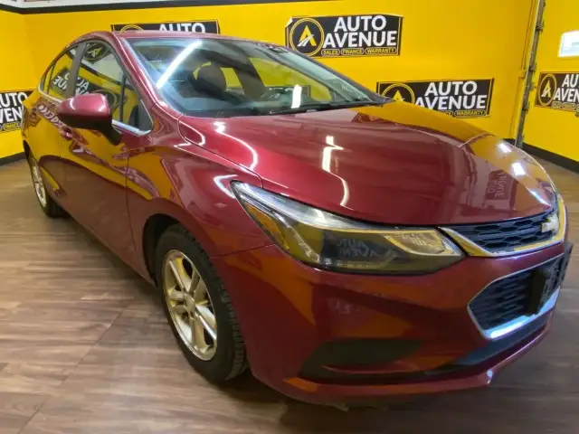 2017 Chevrolet Cruze LT - SUNROOOF, BLUETOOTH, HEATED SEATS - Photo 7