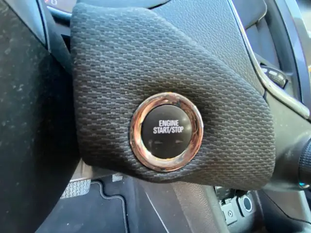 2017 Chevrolet Cruze LT - SUNROOOF, BLUETOOTH, HEATED SEATS - Photo 12