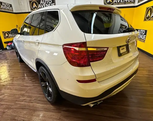 2017 BMW X3 xDrive28i - PANORAMA! LEATHER! BACKUP CAMERA! - Photo 3