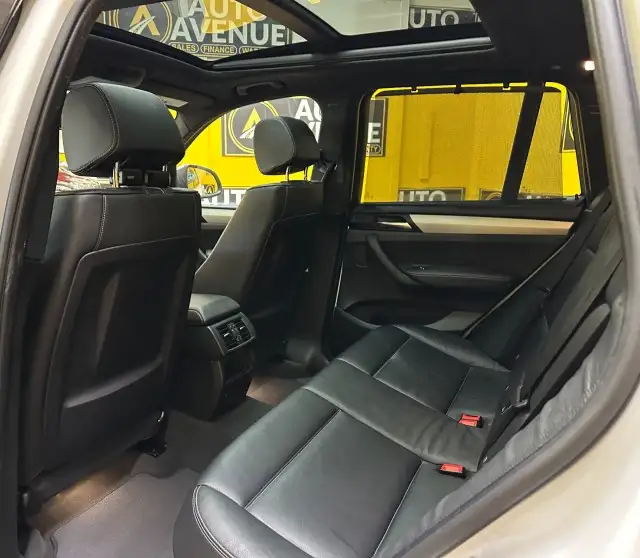 2017 BMW X3 xDrive28i - PANORAMA! LEATHER! BACKUP CAMERA! - Photo 11