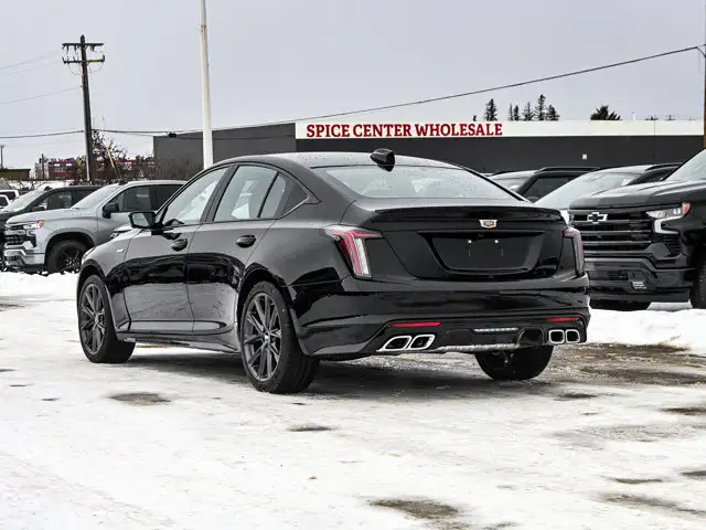 2025 Cadillac CT5-V AWD 3.0L Twin Turbo - Photo 11