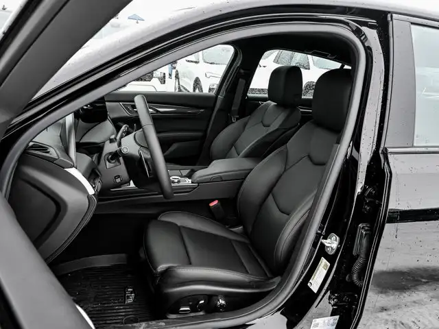 2025 Cadillac CT5-V AWD 3.0L Twin Turbo - Photo 16