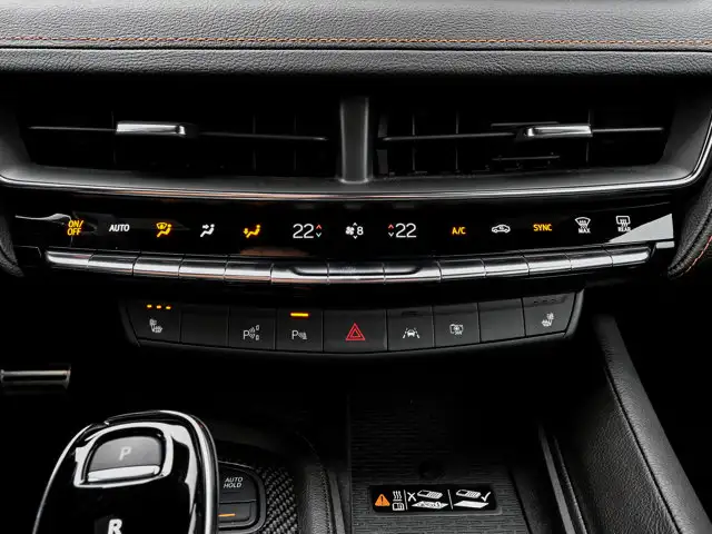 2025 Cadillac CT5-V AWD 3.0L Twin Turbo - Photo 30