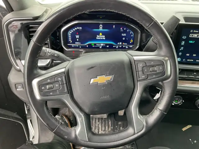 2023 Chevrolet Silverado 1500 LT - Photo 16