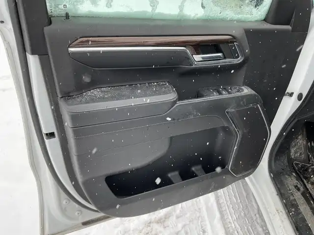 2023 Chevrolet Silverado 1500 LT - Photo 23