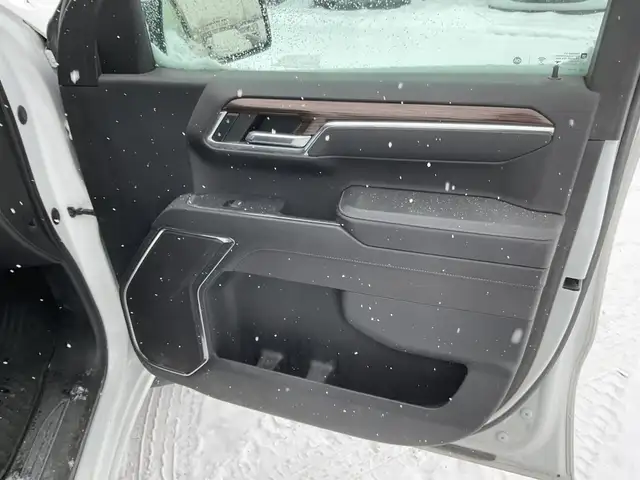 2023 Chevrolet Silverado 1500 LT - Photo 25