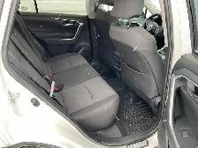 2024 Toyota RAV4 XLE - Photo 11