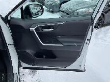 2024 Toyota RAV4 XLE - Photo 18