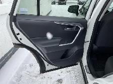 2024 Toyota RAV4 XLE - Photo 19