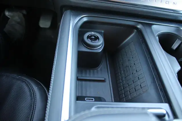 2025 Ford Expedition Platinum - Photo 13