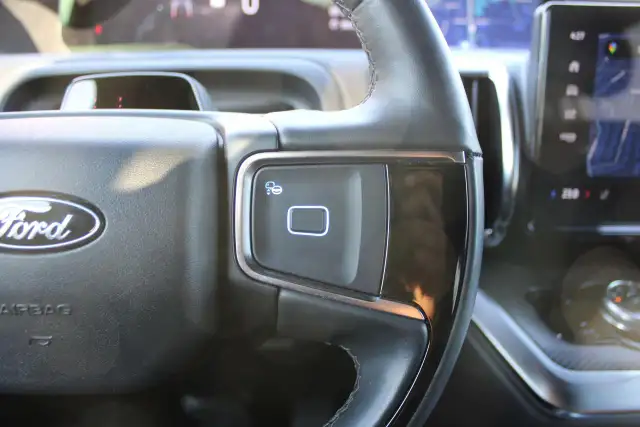 2025 Ford Expedition Platinum - Photo 16