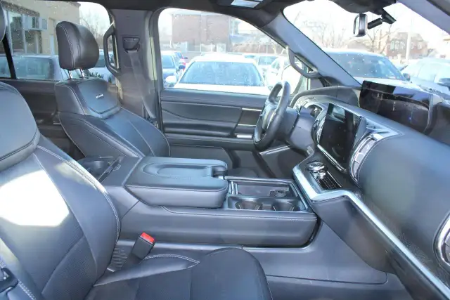2025 Ford Expedition Platinum - Photo 28