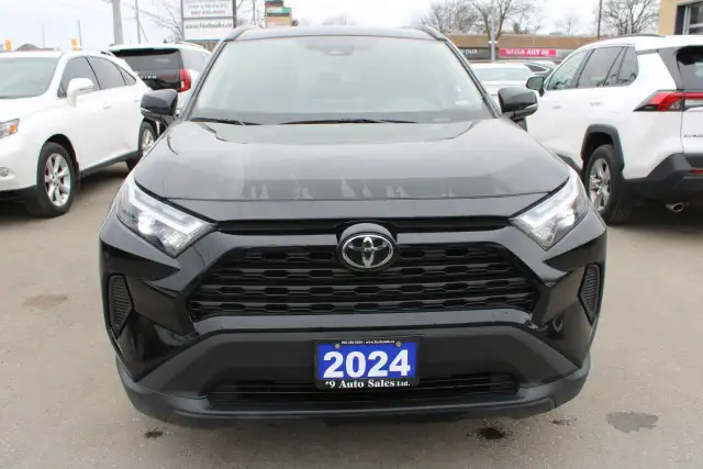 2024 Toyota RAV4 XLE - Photo 2