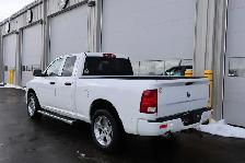 2018 RAM 1500 Express Quad Cab 5.7L HEMI 4x4 6'4 BOX - Photo 4