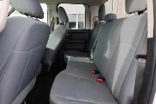 2018 RAM 1500 Express Quad Cab 5.7L HEMI 4x4 6'4 BOX - Photo 9