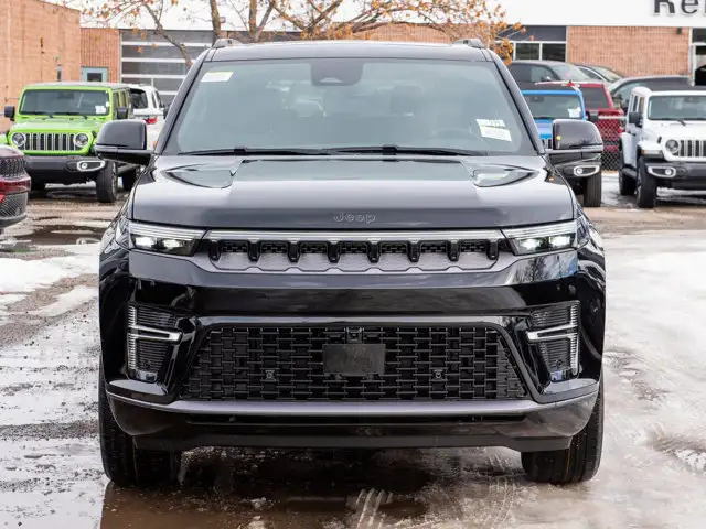 2026 Jeep Grand Wagoneer - Photo 8