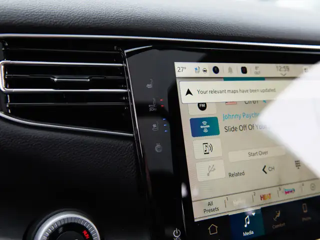 2026 Jeep Grand Wagoneer - Photo 13