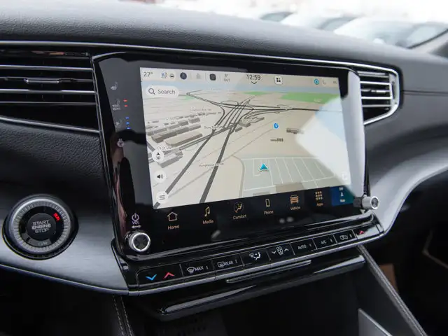 2026 Jeep Grand Wagoneer - Photo 17