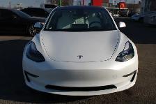 2022 Tesla Model 3 - Photo 2