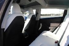 2022 Tesla Model 3 - Photo 17
