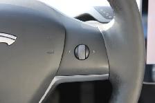 2022 Tesla Model 3 - Photo 19