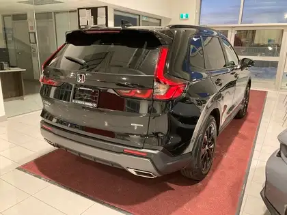 2026 Honda CR-V Hybrid Touring AWD - Photo 2
