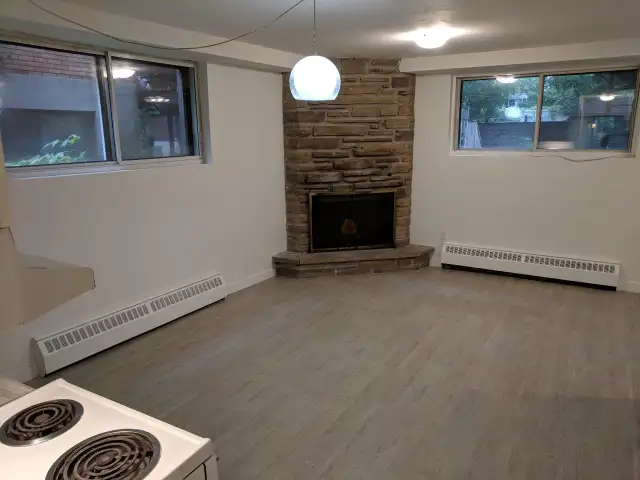 3½ Ahuntsic-Cartierville / JUIN / JUILLET  (Triplex) - Photo 3