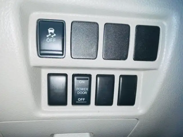 2011 Nissan Quest S Front-wheel Drive Passenger Van CVT - Photo 9