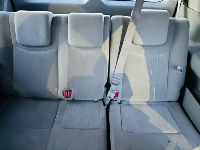 2011 Nissan Quest S Front-wheel Drive Passenger Van CVT - Photo 11