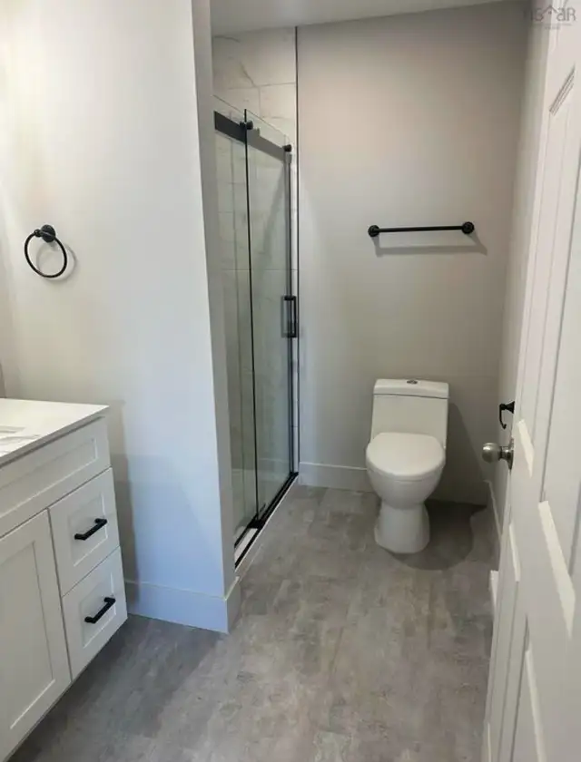 Modern 3 Bedroom 2 Bath Semi Detached close to Greenwood NS - Photo 5