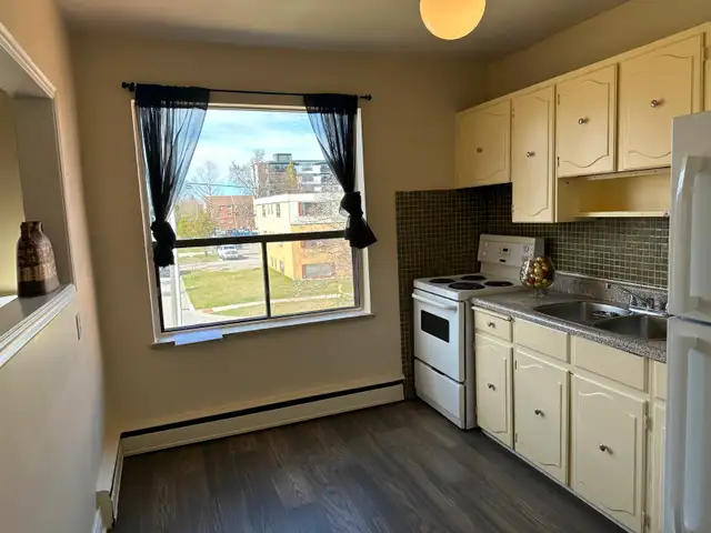 2 BEDROOM APARTMENT FOR RENT IN OSHAWA FOR $1895 - Photo 5