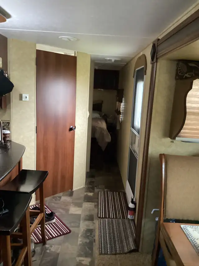 2013 LACROSSE  32’ Travel Trailer - Photo 5