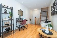 OPEN HOUSE Freehold 3 Bed, 2.5 Bath Townhouse - Newmarket - Photo 2