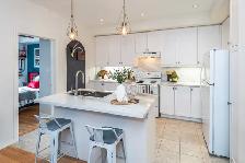 OPEN HOUSE Freehold 3 Bed, 2.5 Bath Townhouse - Newmarket - Photo 3